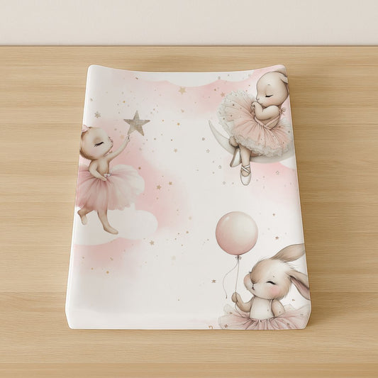 Bunny Ballerina changing mat cover featuring sweet ballet bunnies in soft pink tutus with stars, clouds and a balloon in blush and neutral tones | Bunny Ballerina aantrekmat-oortreksel met oulike balletkonyntjies in sagte pienk tutu’s, sterretjies, wolke en ’n ballon in pienk en neutrale kleure