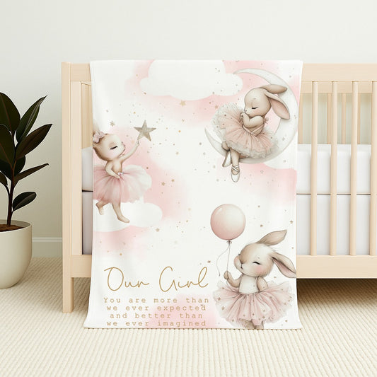 Bunny Ballerina fleece blanket featuring sweet ballet bunnies in soft pink tutus with stars, clouds and the “Dear Girl” quote in blush and neutral tones | Bunny Ballerina fleece-kombers met oulike balletkonyntjies in sagte pienk tutu’s, sterretjies, wolke en die “Dear Girl”-aanhaling in pienk en neutrale kleure.