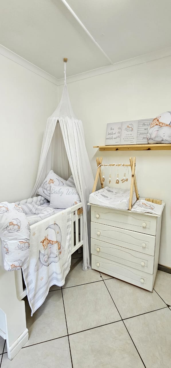 Sleepy Neutral Combo Deals image 12
